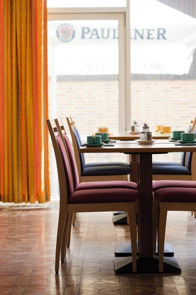Park By Radisson Frankfurter Ring Hotel 3*