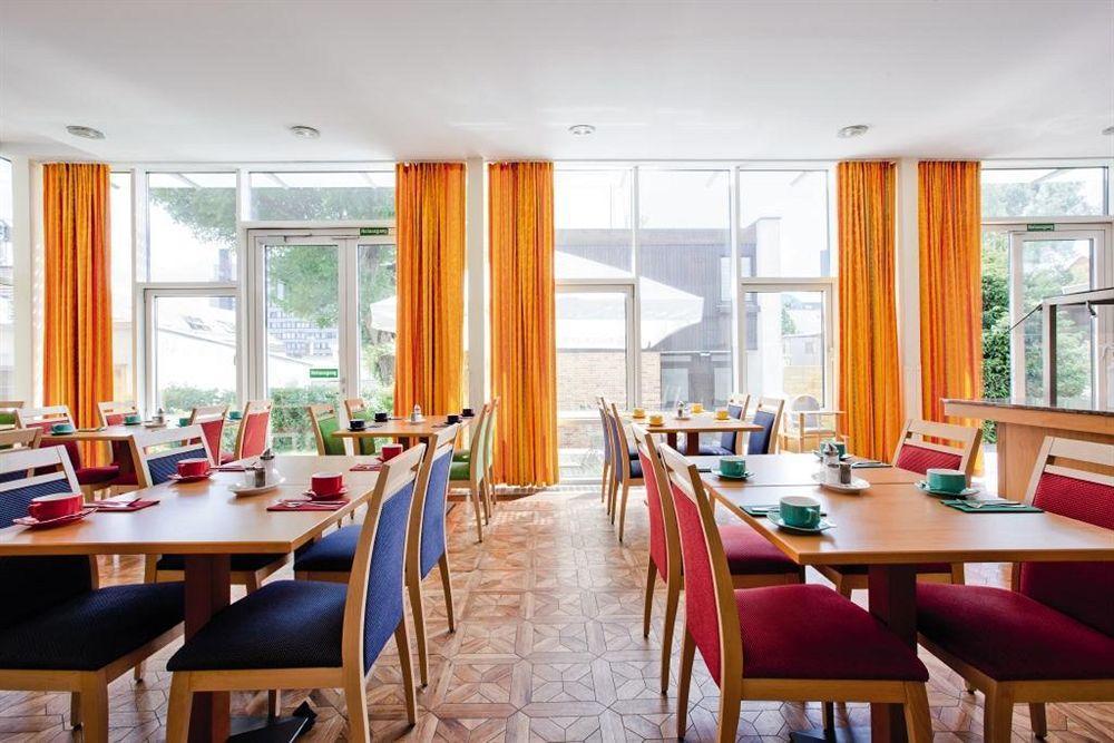 Park By Radisson Frankfurter Ring 3*